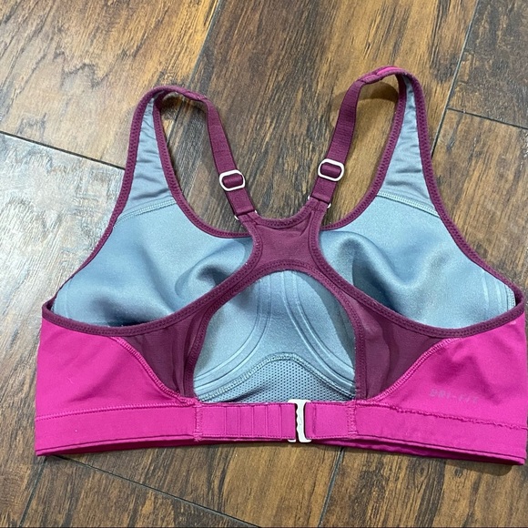 Nike adjustable bra purple pink size medium - Picture 2 of 5